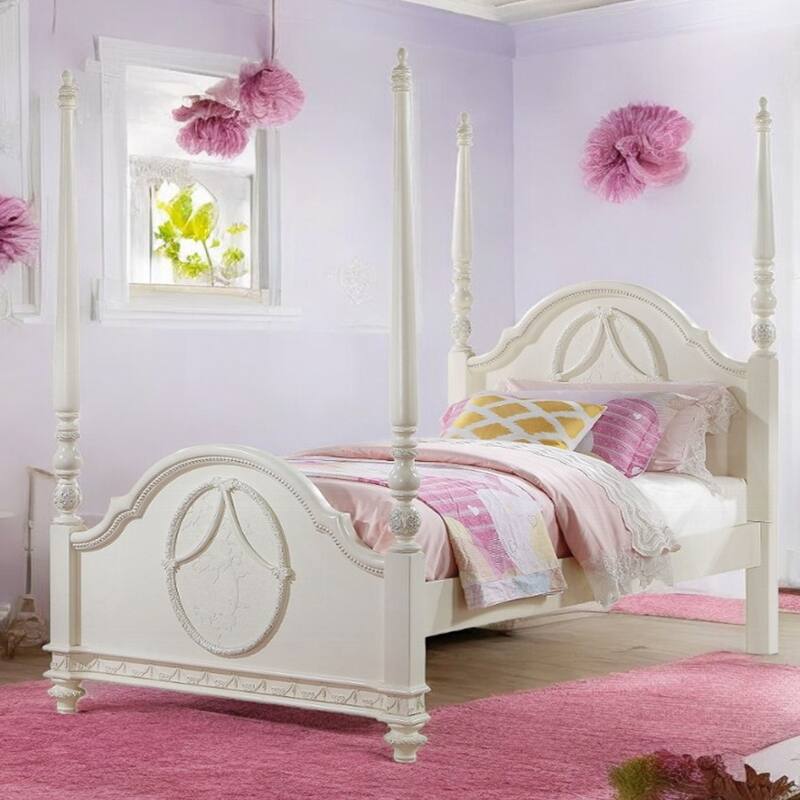Wooden Post Bed with Arched Headboard and Footboard in Ivory Finish