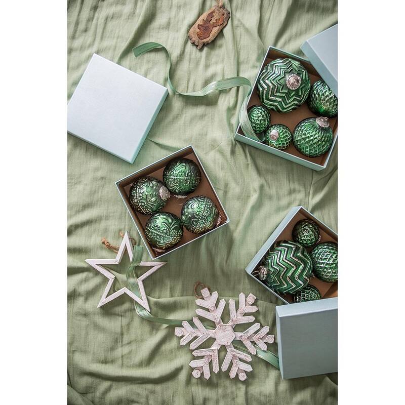 D3.9" Christmas Ball Ornaments, Glass Decorative Hanging Ball Christmas Tree Ornaments for Holiday, Set of 6