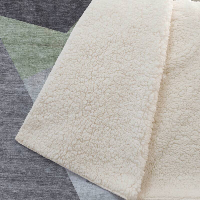Premium Machine Washable Modern Chic Sherpa Throw Blanket