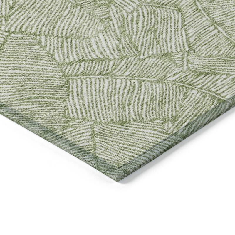 HomeRoots Floral Transitional Rectangle Outdoor Rug
