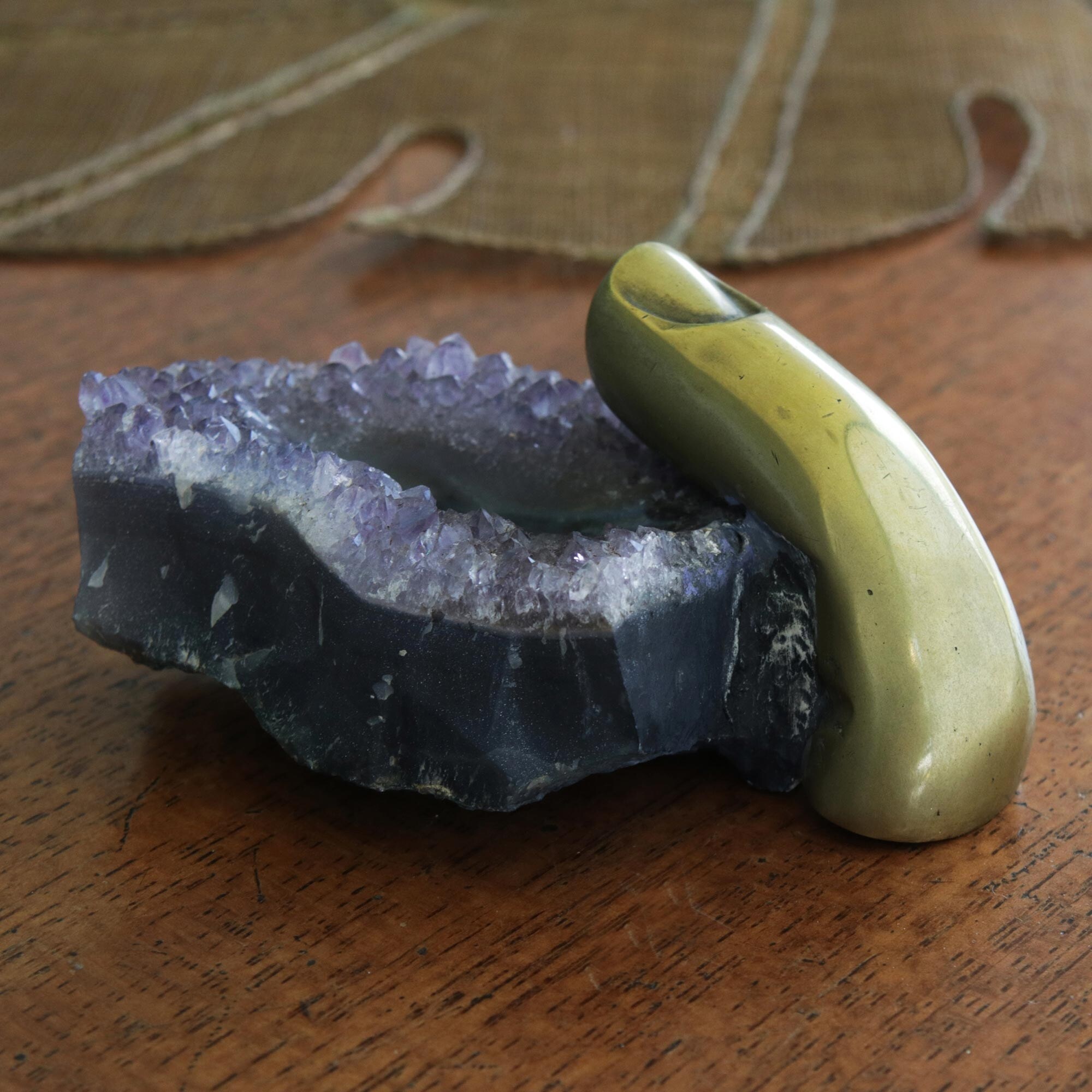 Amethyst ring new arrivals holder