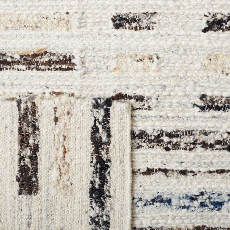 SAFAVIEH Handmade Manhattan Marushka Wool Rug