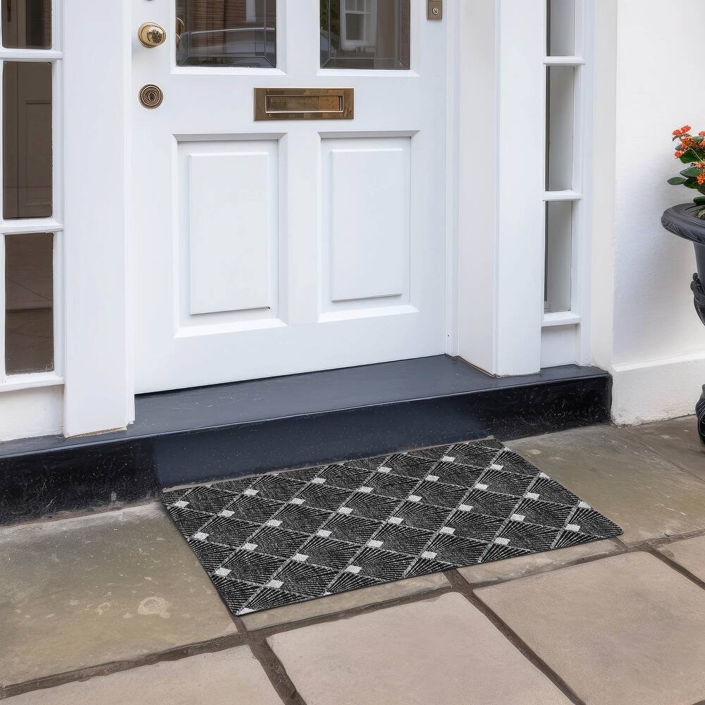 Machine Washable Indoor/ Outdoor Chantille Modern Shells Rug