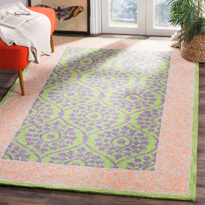 SAFAVIEH Handmade Suzani Annamaija Boho Tribal Wool Rug - 5' x 8' - Green/Violet