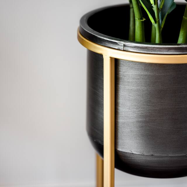 Rizzy Mid-century Pot Planters (Set of 2) - 23.5"H x 13"W x 13"D / 17.5"H x 11"W x 11"D