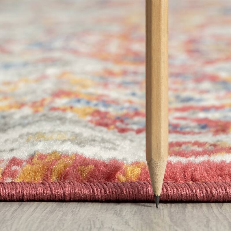 Chesney Bohemian & Eclectic Floral Indoor Area Rug