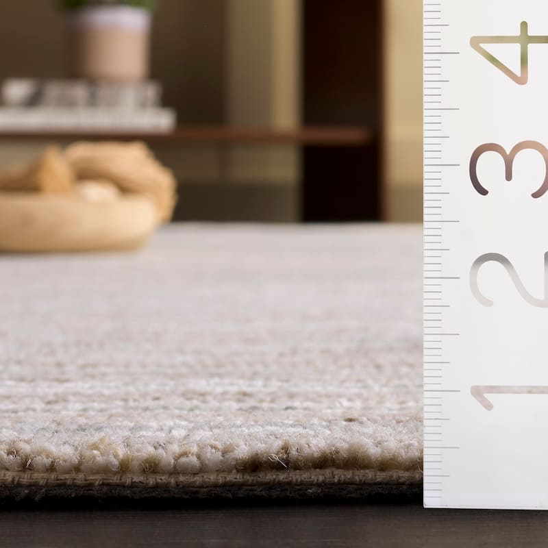 SAFAVIEH Handmade Ebony Renie Wool Rug