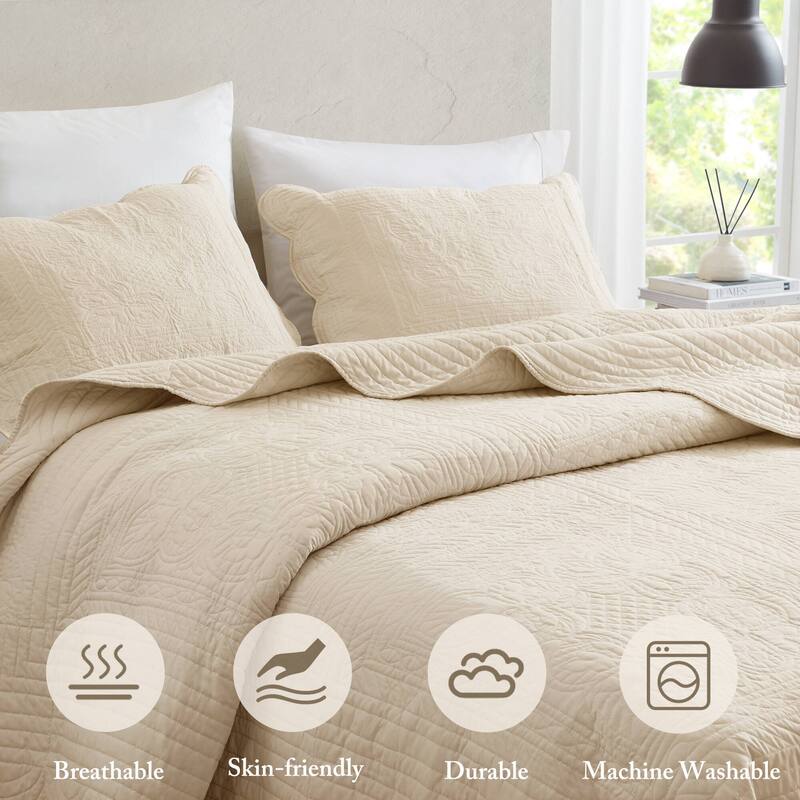 Madison Park Marino 3 Piece Reversible Scalloped Edge Quilt Set