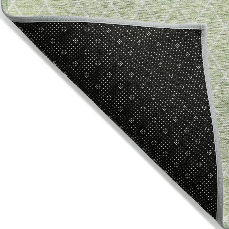 Machine Washable Indoor/ Outdoor Chantille Diamond Trellis Rug