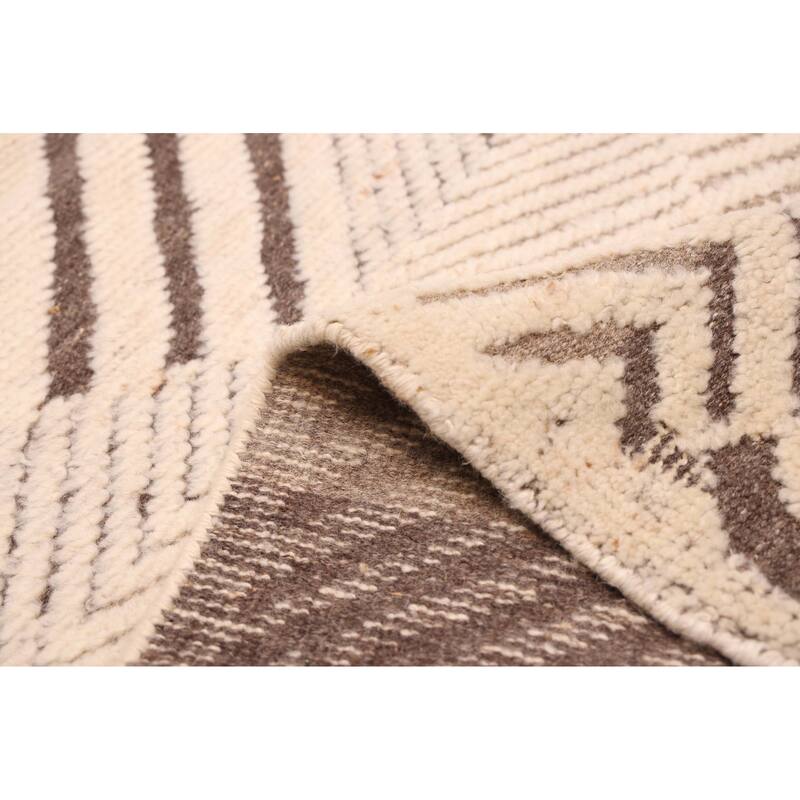 ECARPETGALLERY Hand-knotted Tangier Cream Wool Rug - 5'7 x 8'8