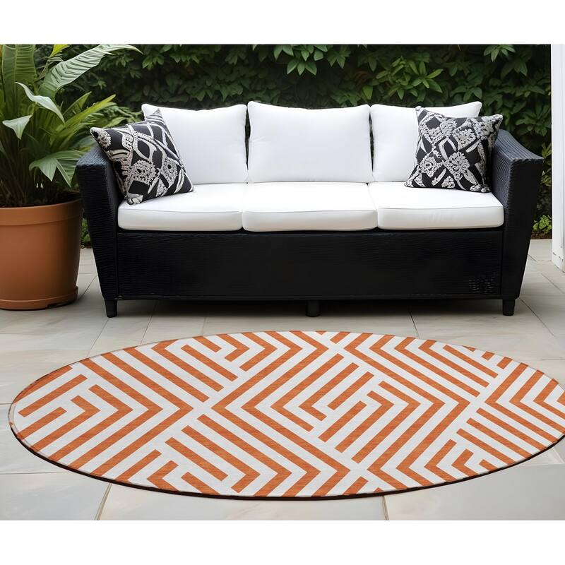 Mave Abstract Shapes Weather Resistant Classic Meets Modern Outdoor Rug - 8' Round - Multi