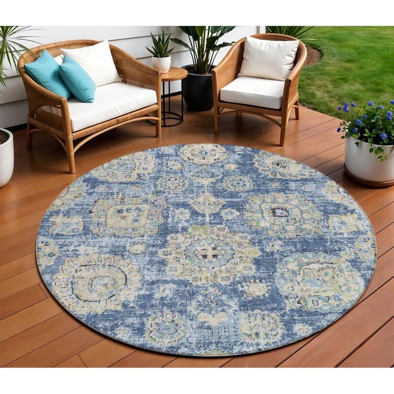 HomeRoots Floral Transitional Rectangle Outdoor Rug - 8' Round