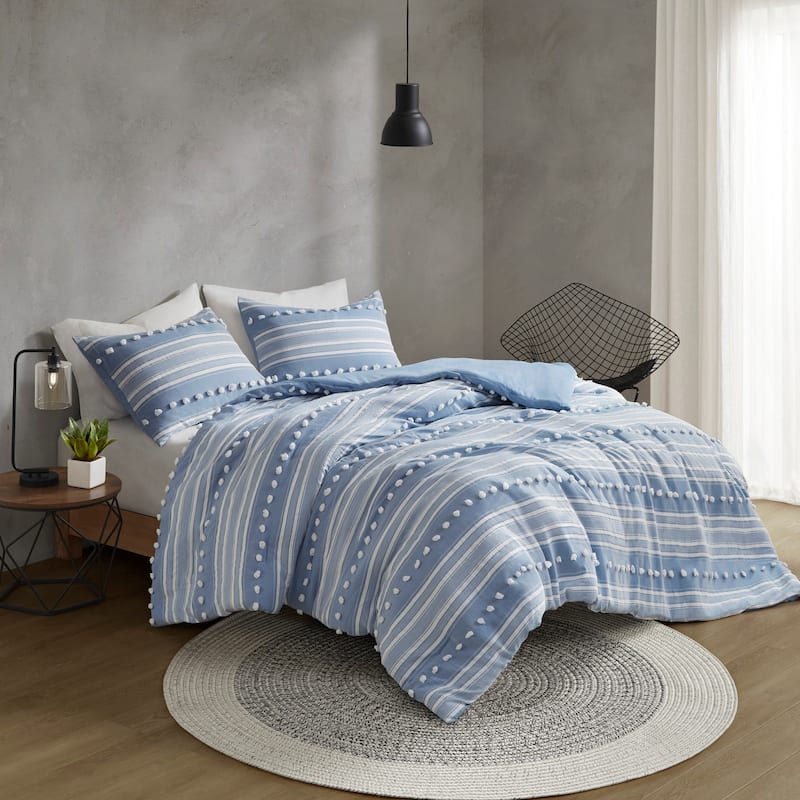Intelligent Design Cillian Striped Clipped Jacquard Comforter Set
