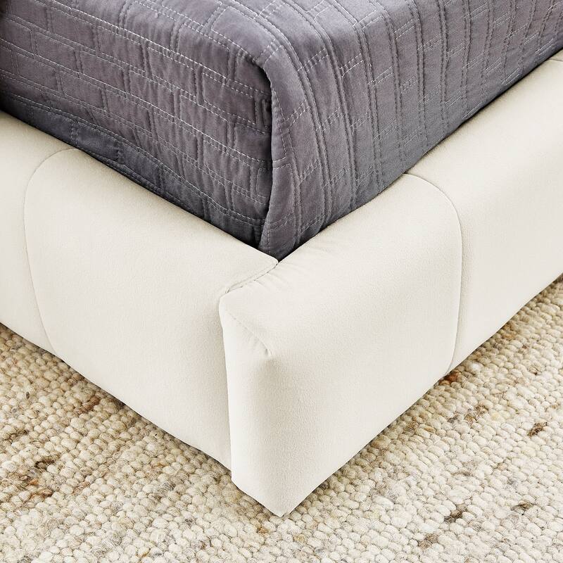 Full Size Upholstered Daybed with Comfortable Backrest and Armrests