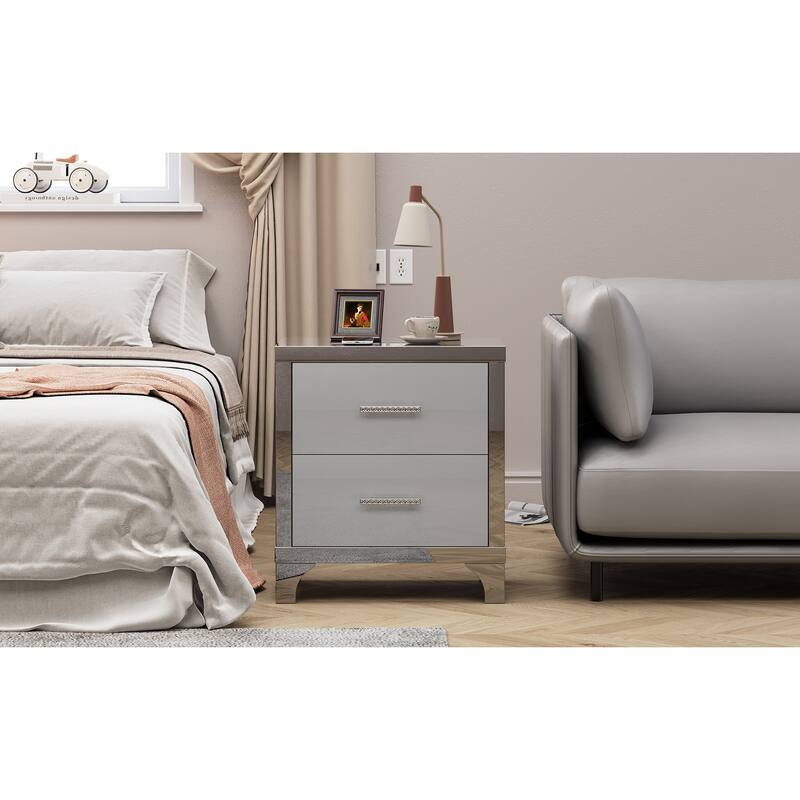 High Gloss Mirrored Nightstand with 2 Drawers,Modern End Table with Drawers,Mirrored High Gloss Wood Nightstand Metal Handle