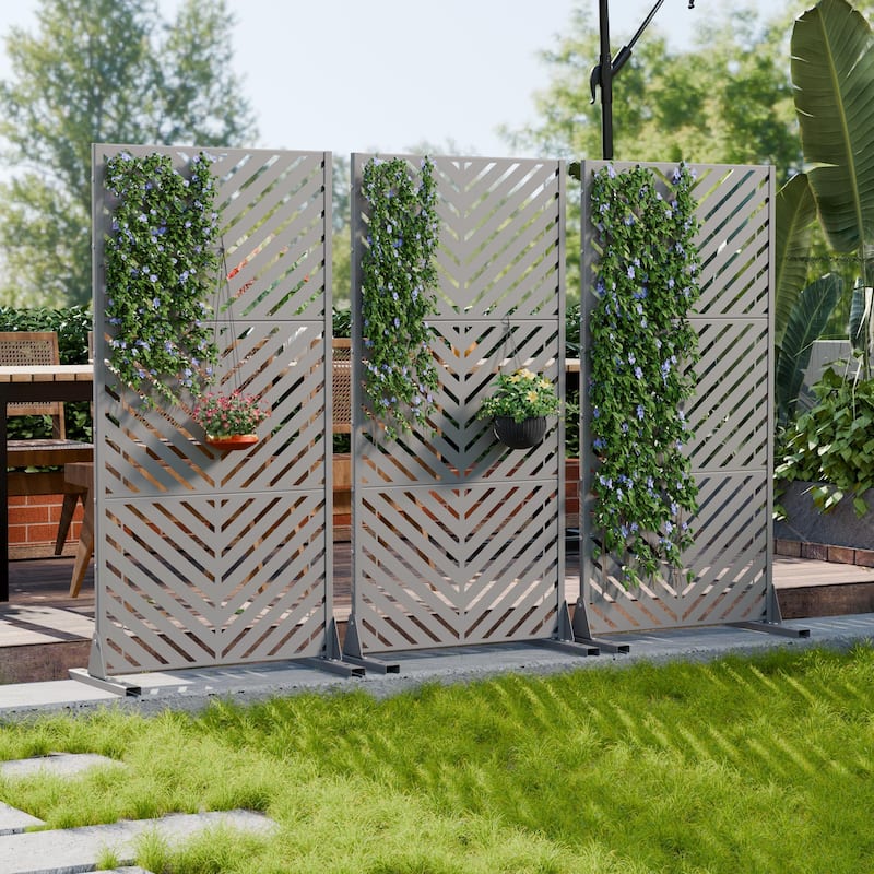 Outdoor Privacy Screen 2-Panel Chevron Metal Privacy Fence with Wind-Resistant Base Durable Decorative Divider