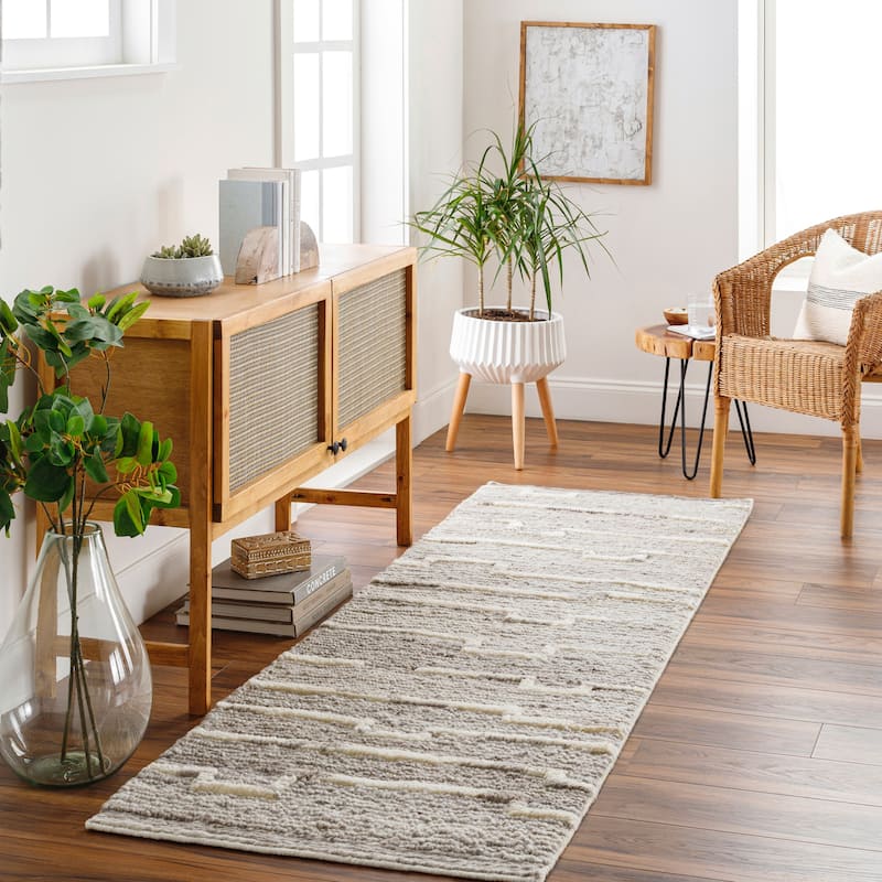 Merryn Handmade Abstract Striped Wool Area Rug. - 2'6" x 8' - Grey/Brown