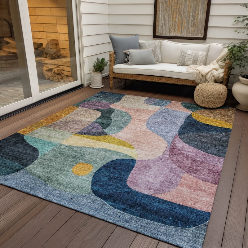 Machine Washable Indoor/ Outdoor Abstract Contemporary Chantille Rug
