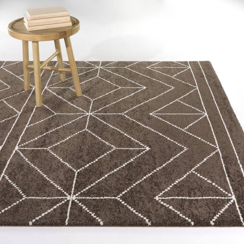 Carson Carrington Iseras Modern Geometric Area Rug - 7'10" x 10' - Brown - Rectangle