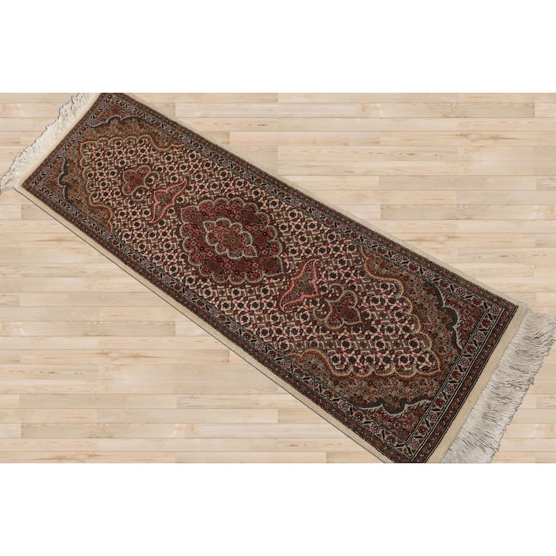 1'4''x4'1'' Runner Hand Knotted Wool Ivory Area Rug - 1' 4'' x 4' 1''