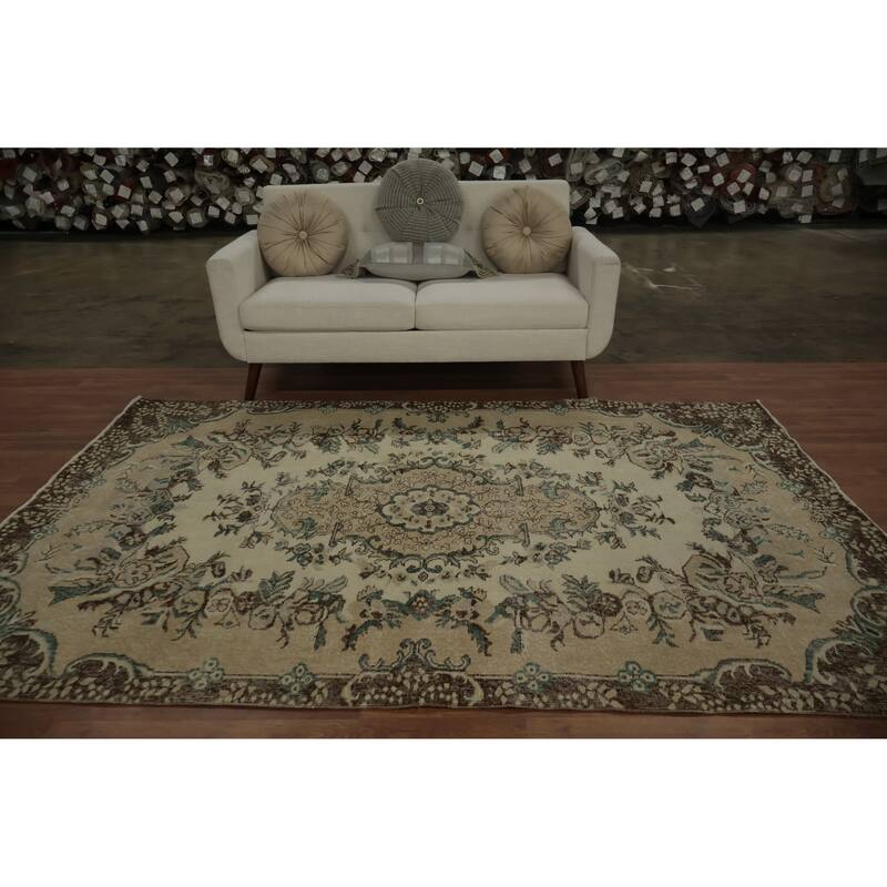 Hand Knotted Oriental 100% Wool Carpet Transitional Floral Beige & Ivories Anatolian Area Rug - 8' 8'' X 5' 9''