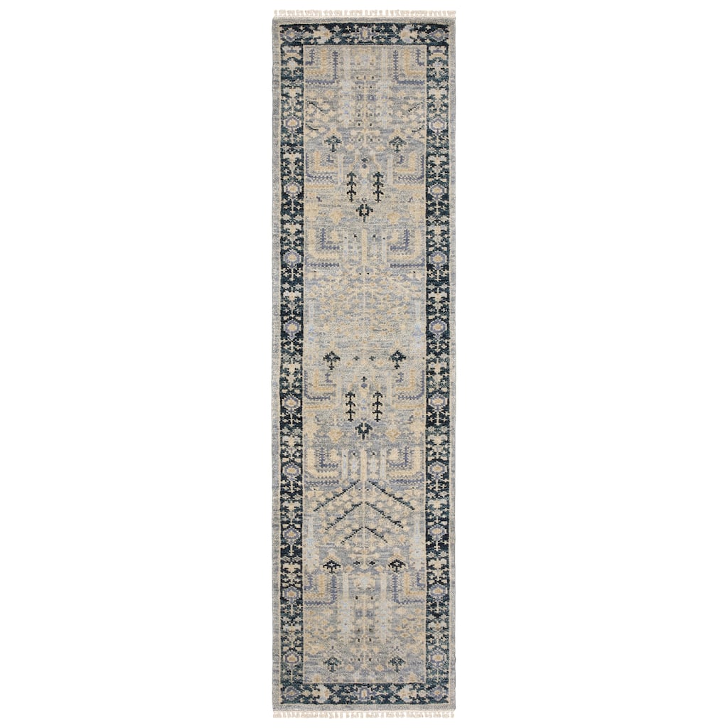 Maylin Traditional Oriental Grey/ Blue Area Rug