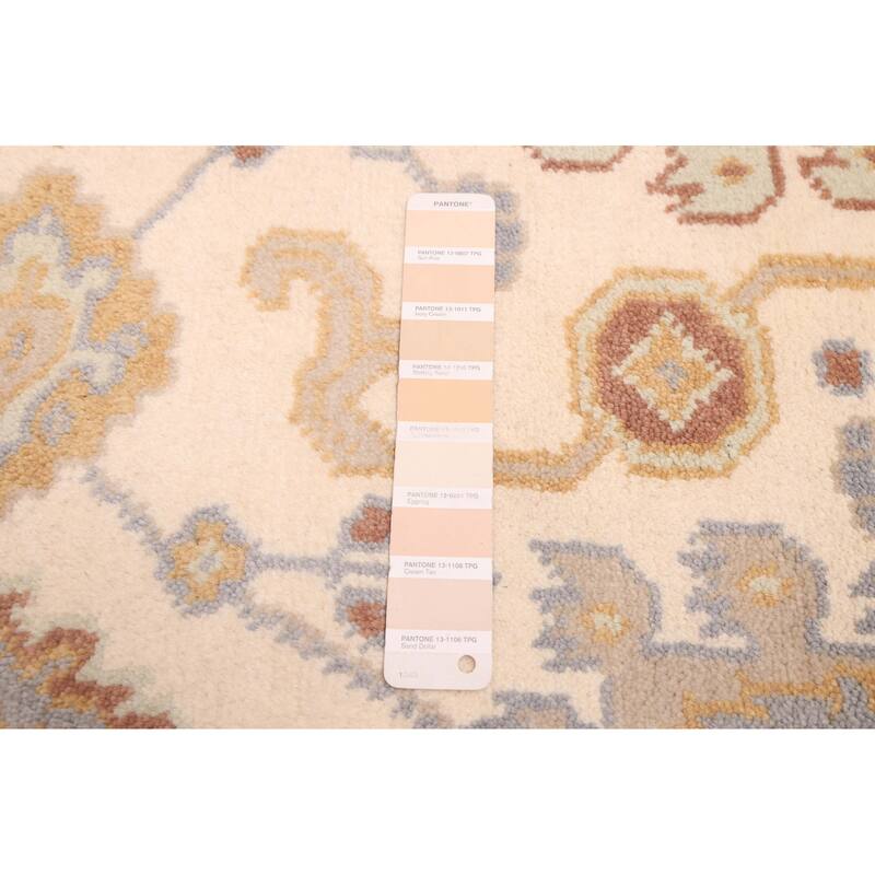 ECARPETGALLERY Hand-knotted Royal Oushak Ivory Wool Rug - 4'0 x 5'11