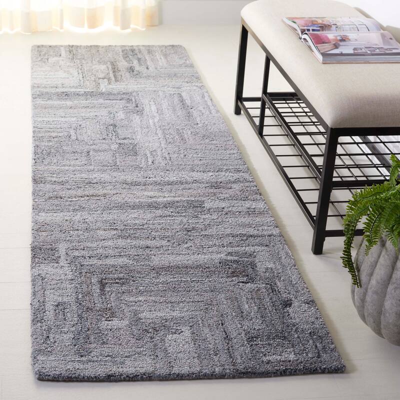 SAFAVIEH Handmade Abstract Nikolitsa Contemporary Rug