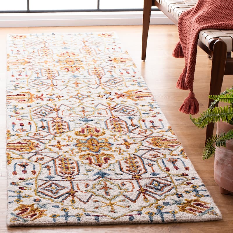 SAFAVIEH Handmade Heritage Snjolaug Floral Wool Rug - 2'3" x 8' Runner - Ivory/Grey