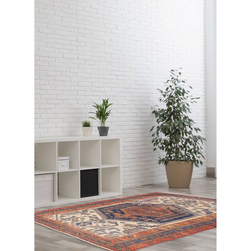 ECARPETGALLERY Hand-knotted Antalya Vintage Cream Wool Rug - 4'1 x 5'10