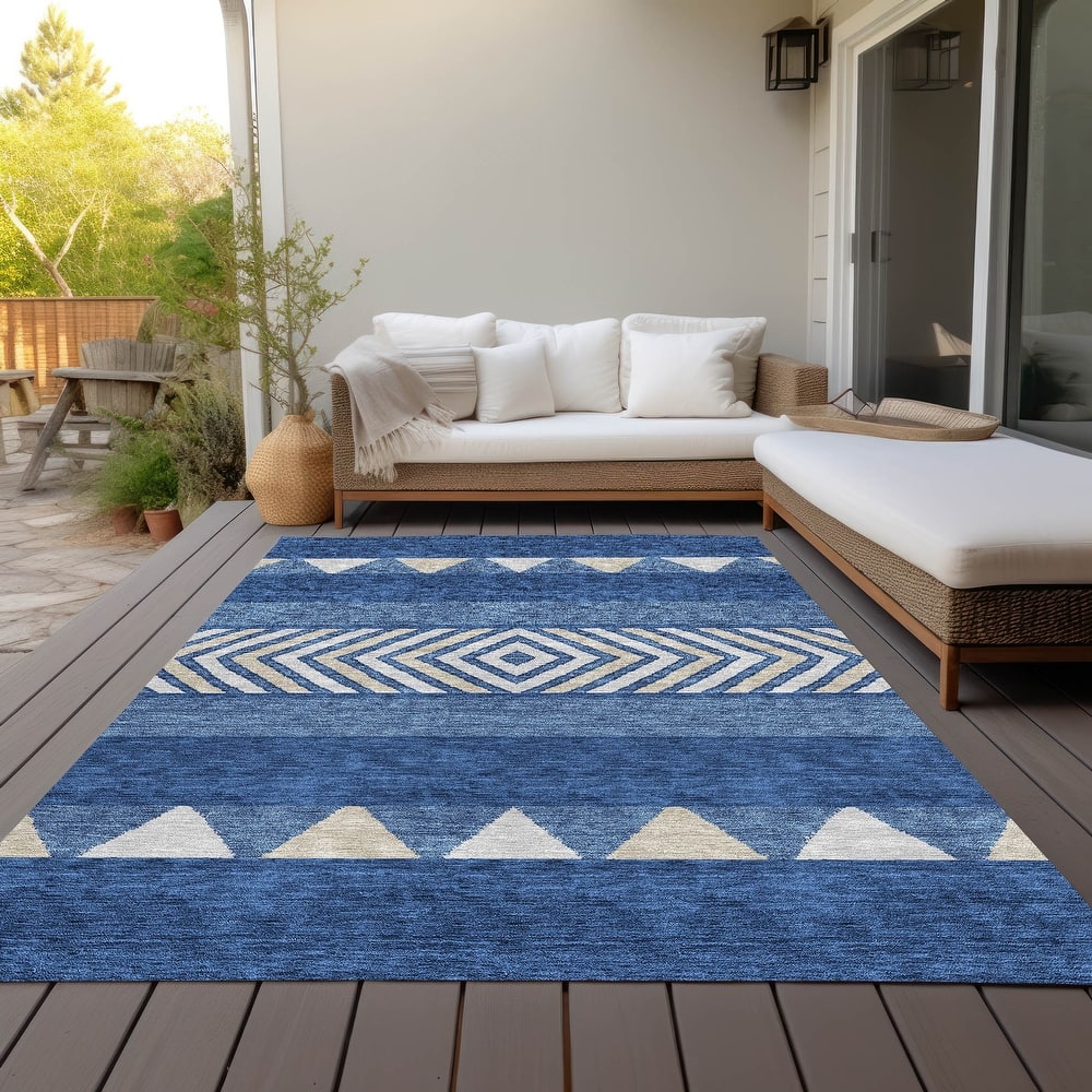 Machine Washable Indoor/ Outdoor Global Boho Chantille Rug