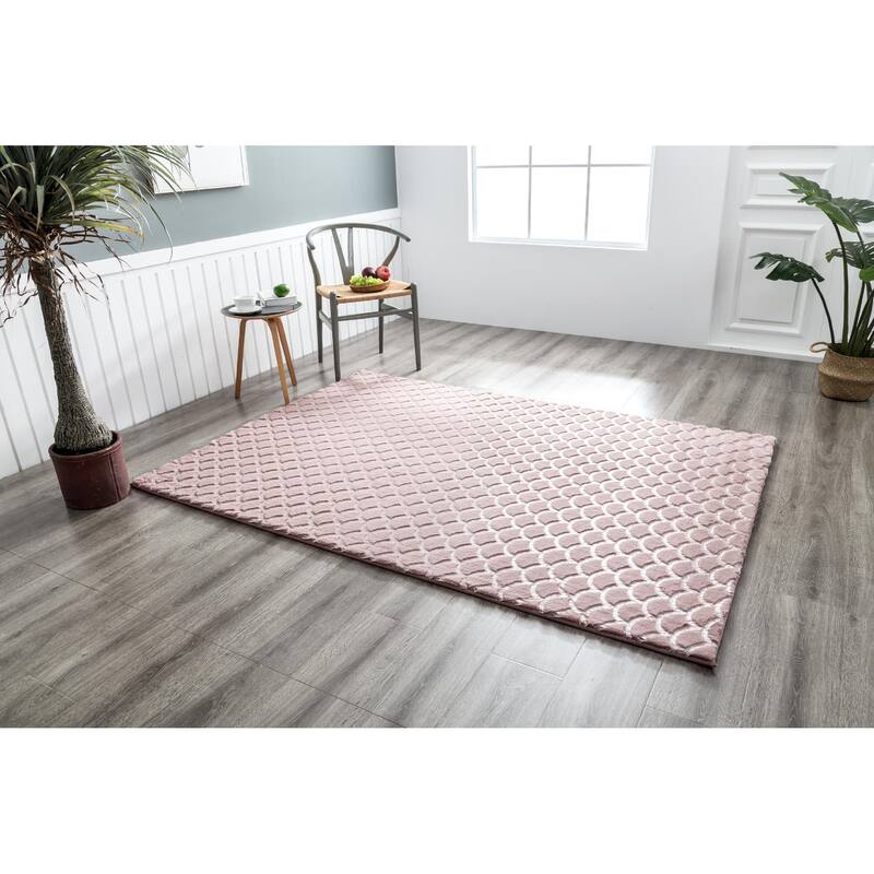Chryso Collection Faux Fur Rug with Foil