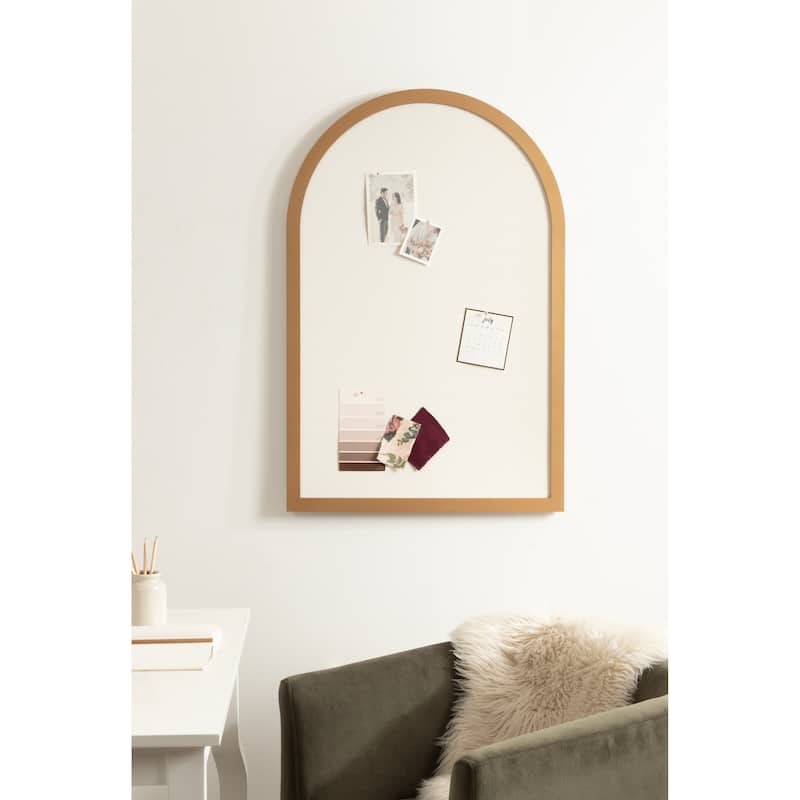 Kate and Laurel Holbrook Arch Pinboard