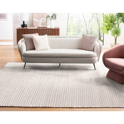 Martha Stewart by SAFAVIEH, Handmade Lisaveta Modern Wool Rug