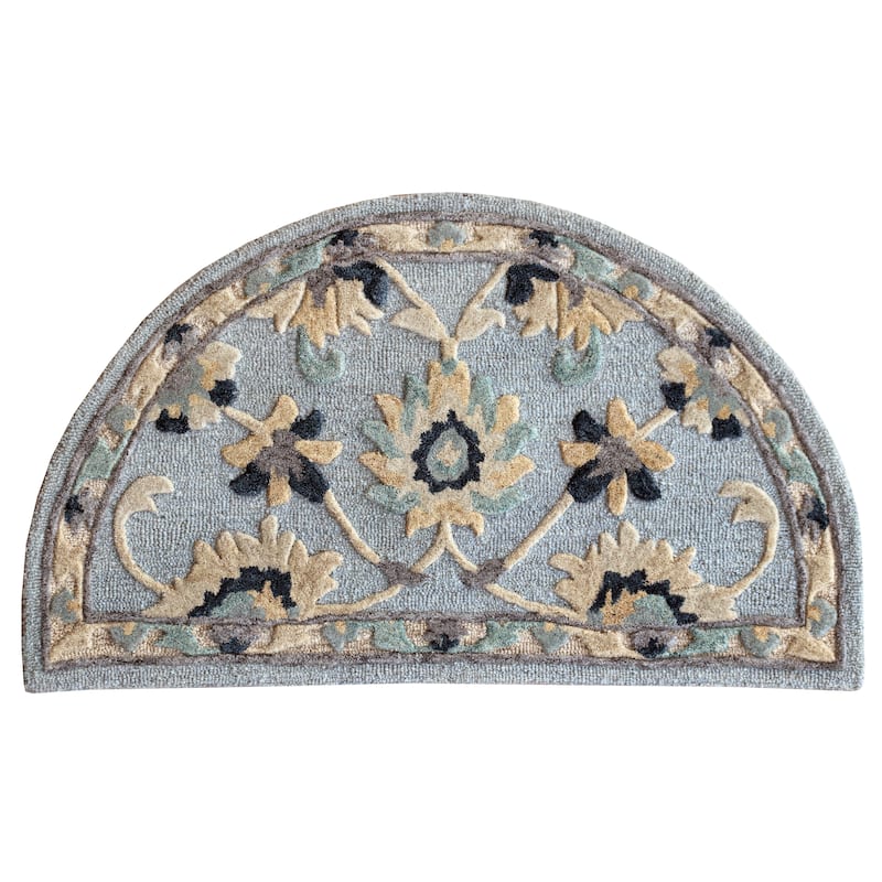 Sevita Traditional Floral Filigree Rug