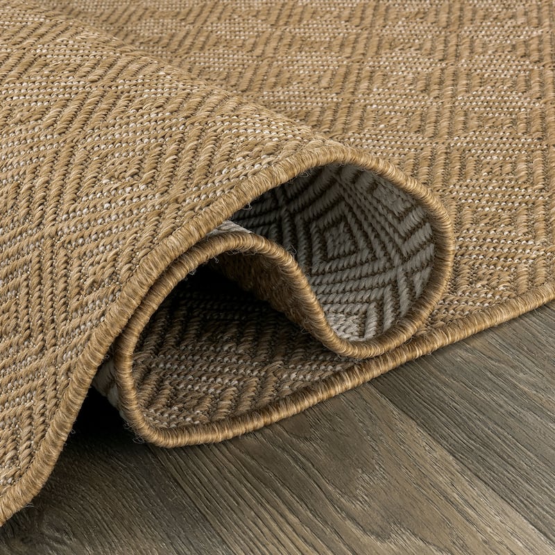 Diamond Weave Reversible Jute-Look Indoor/Outdoor Rug Reversible, Easy-Care Indoor/Outdoor Rug with Natural Fiber Look