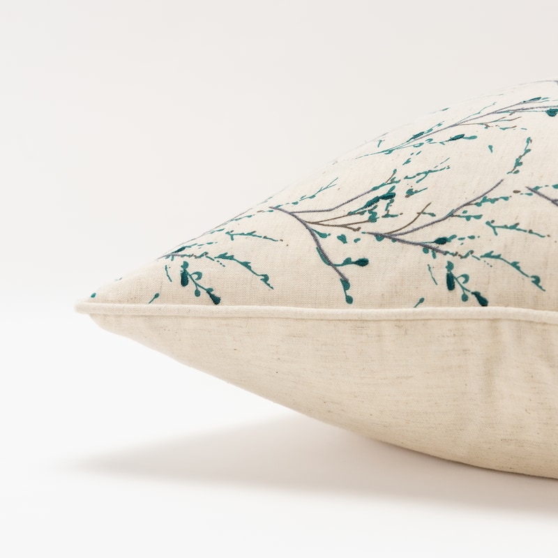 Rizzy Home Transitional Natural Pillow Cover - 20" x 20"