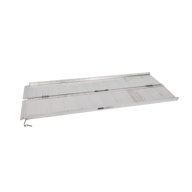 6ft Aluminum Folding Medical Mobility Wheelchair Ramp 600lbs Capacity - N/A - Silver