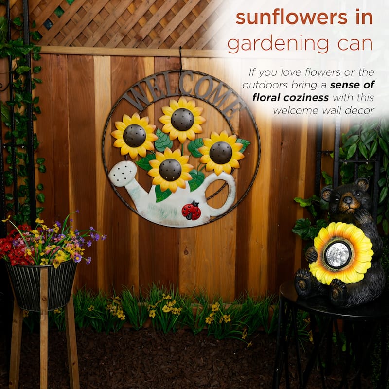 Large Round Sunflowers in Gardening Can Welcome Decor
