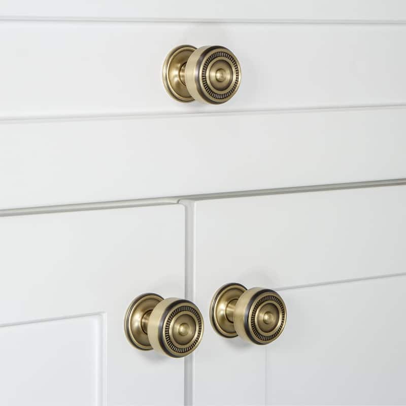 Grandeur SOLE-BRASS-KNOB-GEO Soleil 1-3/8" Solid Metal Ridged Mushroom