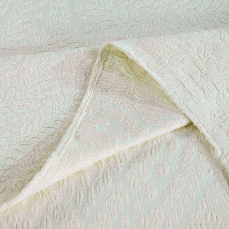 Superior Aspen Jacquard Floral Scalloped Edges Cotton Blend Bedspread Set