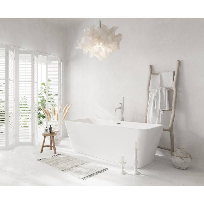 Thaddeus Bathtub in Glossy White
