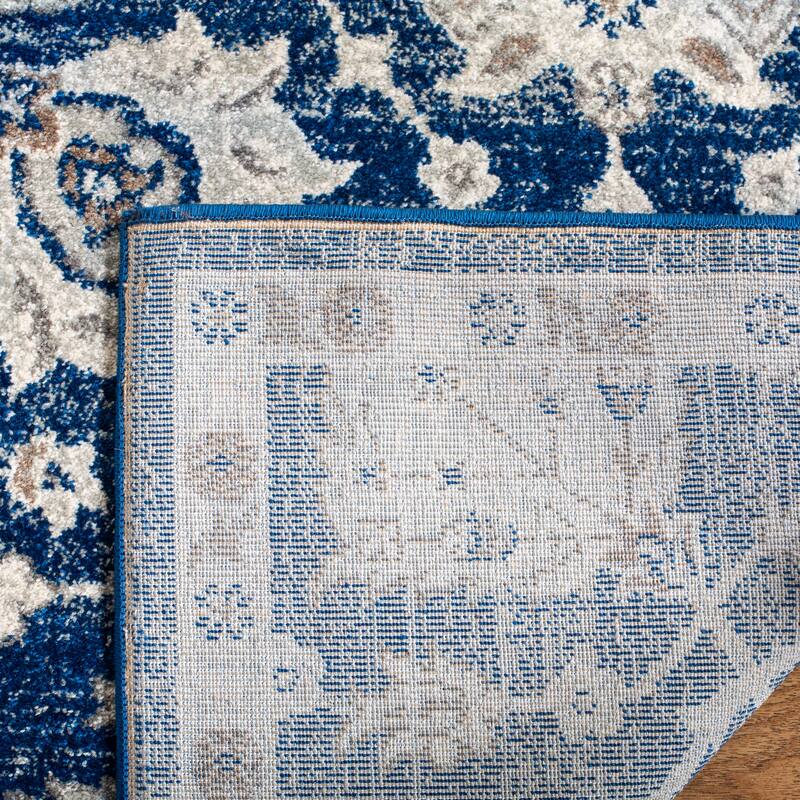 SAFAVIEH Legacy Klaarke Oriental Rug