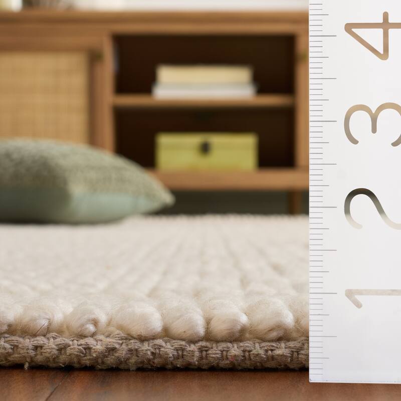 SAFAVIEH Handmade Natura Dorte Casual Wool Rug