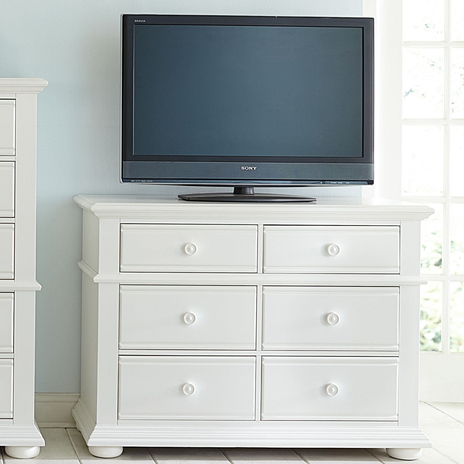 Liberty Furniture Summer House I Bedroom Media Chest Oyster White