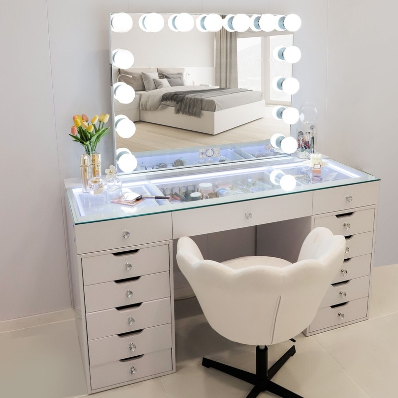 Bluetooth makeup vanity store