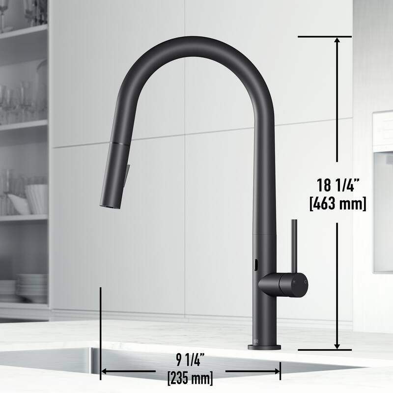 VIGO Greenwich 18" H Single Handle Pull-Down Sprayer Kitchen Faucet with Touchless Sensor