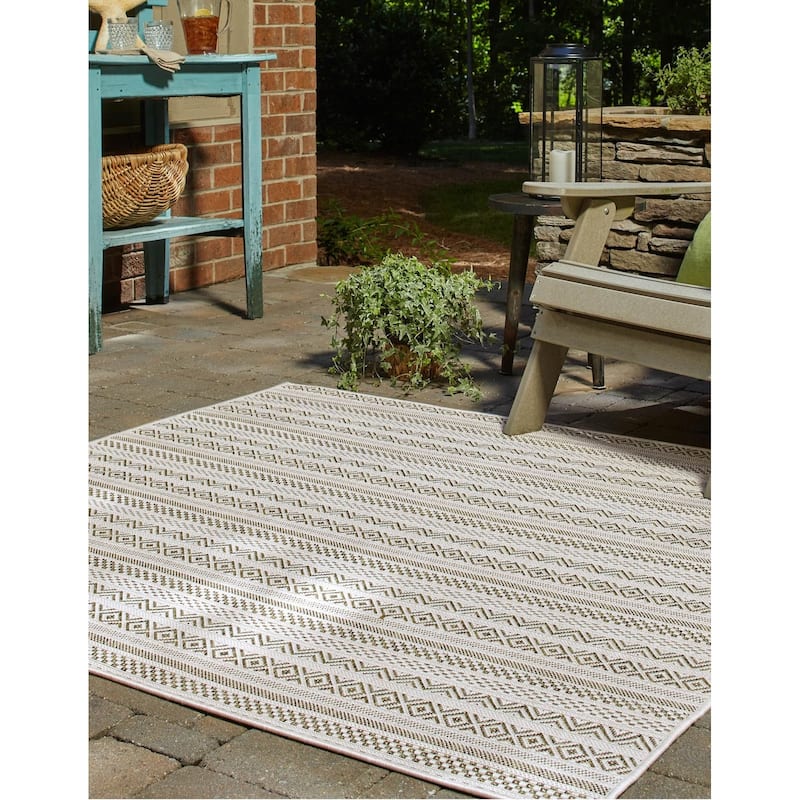 Outdoor Laaset Collection Area Rug