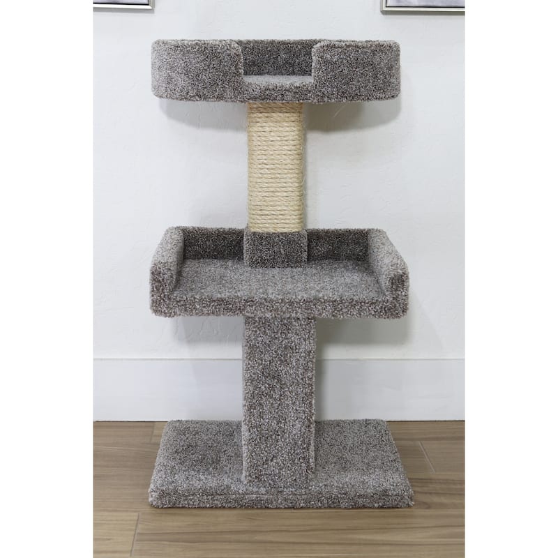 Spacious Carpeted Cat Perch for Big Cats with Raised Edge Lounging Platforms and Sturdy Scratch Posts
