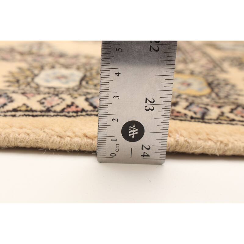 ECARPETGALLERY Hand-knotted Peshawar Bokhara Beige Wool Rug - 3'3 x 5'4